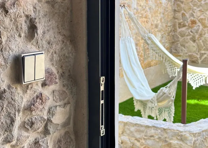 招待所 Confluentia H&a - Believe It Or Not