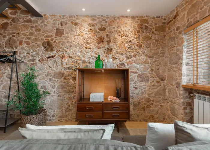 ゲストハウス Confluentia H&a - Believe It Or Not 4*